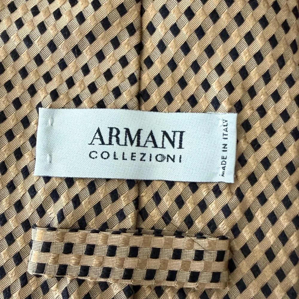 Armani Elegant Black and Gold Men's Tie